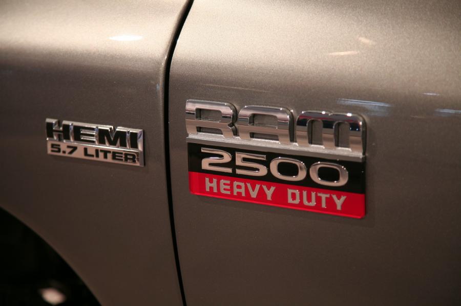  Dodge Ram Heavy Duty 2006 года  (фото 26 из 84)